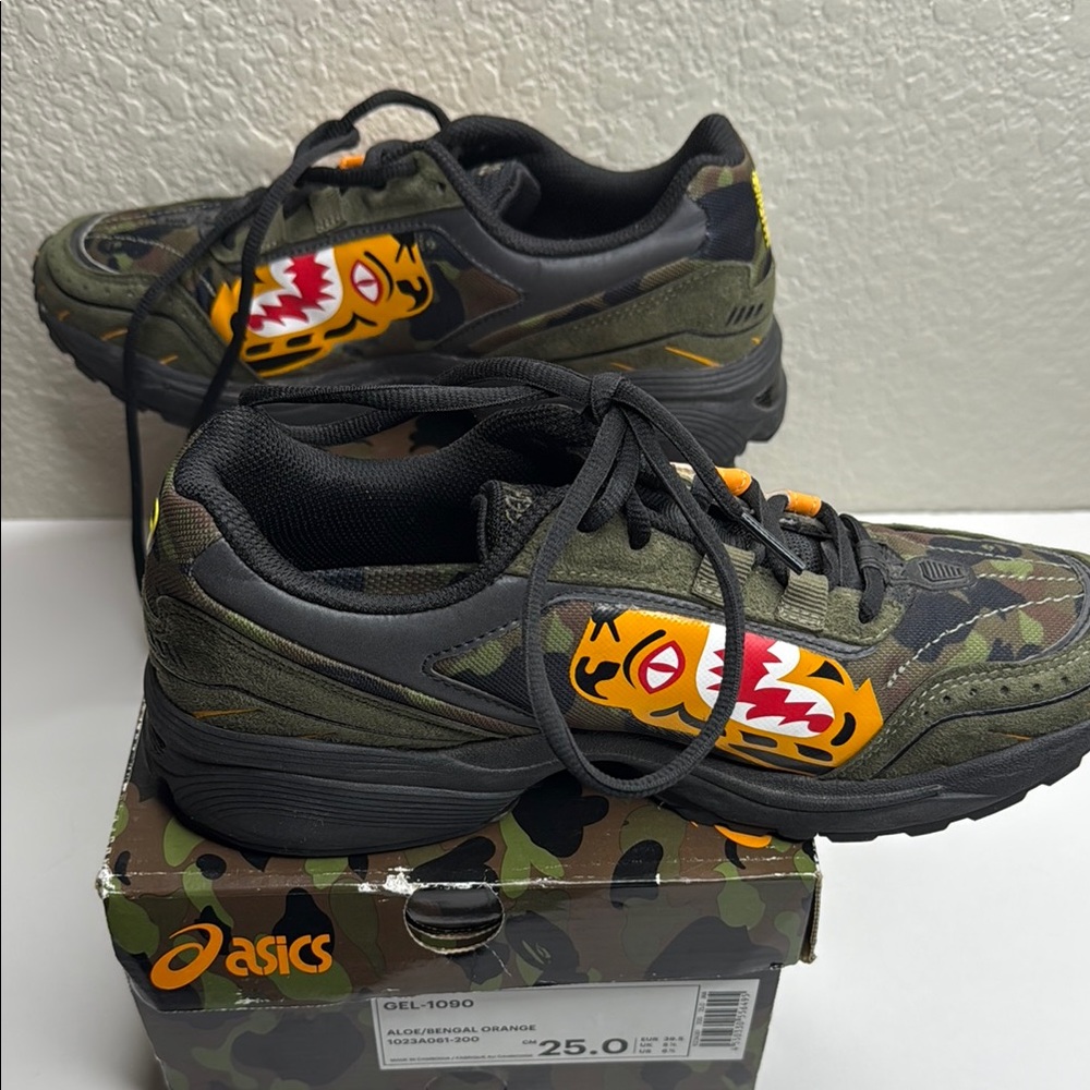 Asics Bape Camo Green and Orange Boys US size 6.5 - Picture 4 of 6